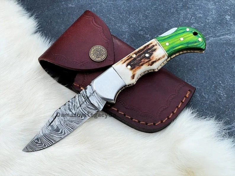 Custom Made Knife Set: 5 Damascus Folding Knives with Stag Horn & Wood Handles - Image 6